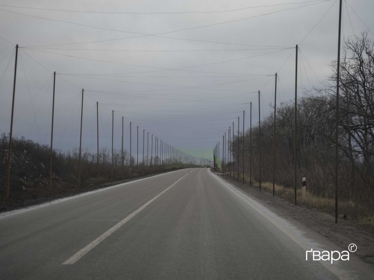 На об’їзній Харкова стартували роботи з монтажу антидронових сіток
