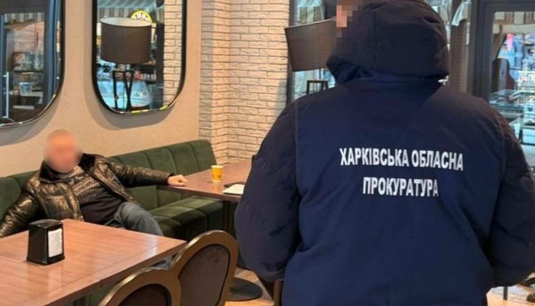 У Харкові до суду передали справу безробітного, який організував виїзд чоловіків за кордон