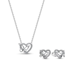 Срібна естетика Pandora: як обрати ідеальні прикраси для створення неповторного образу