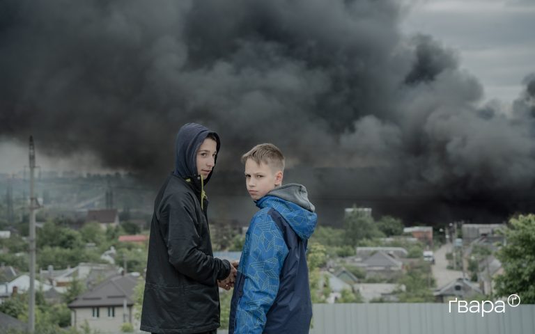 На Харківщині майже 2 тисячі дітей залишилися без одного з батьків через повномасштабну війну