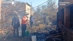 Прокуратура: вранці в Харкові внаслідок атаки постраждав 93-річний чоловік