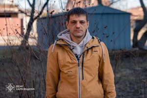 Що відомо про харків’янина, який голими руками розбив лід, щоб врятувати дітей