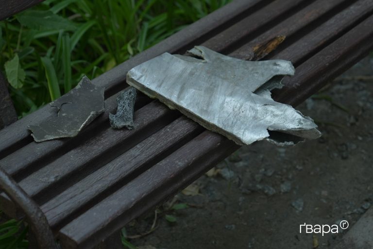 У Харкові російський БпЛА поцілив у багатоповерхівку
