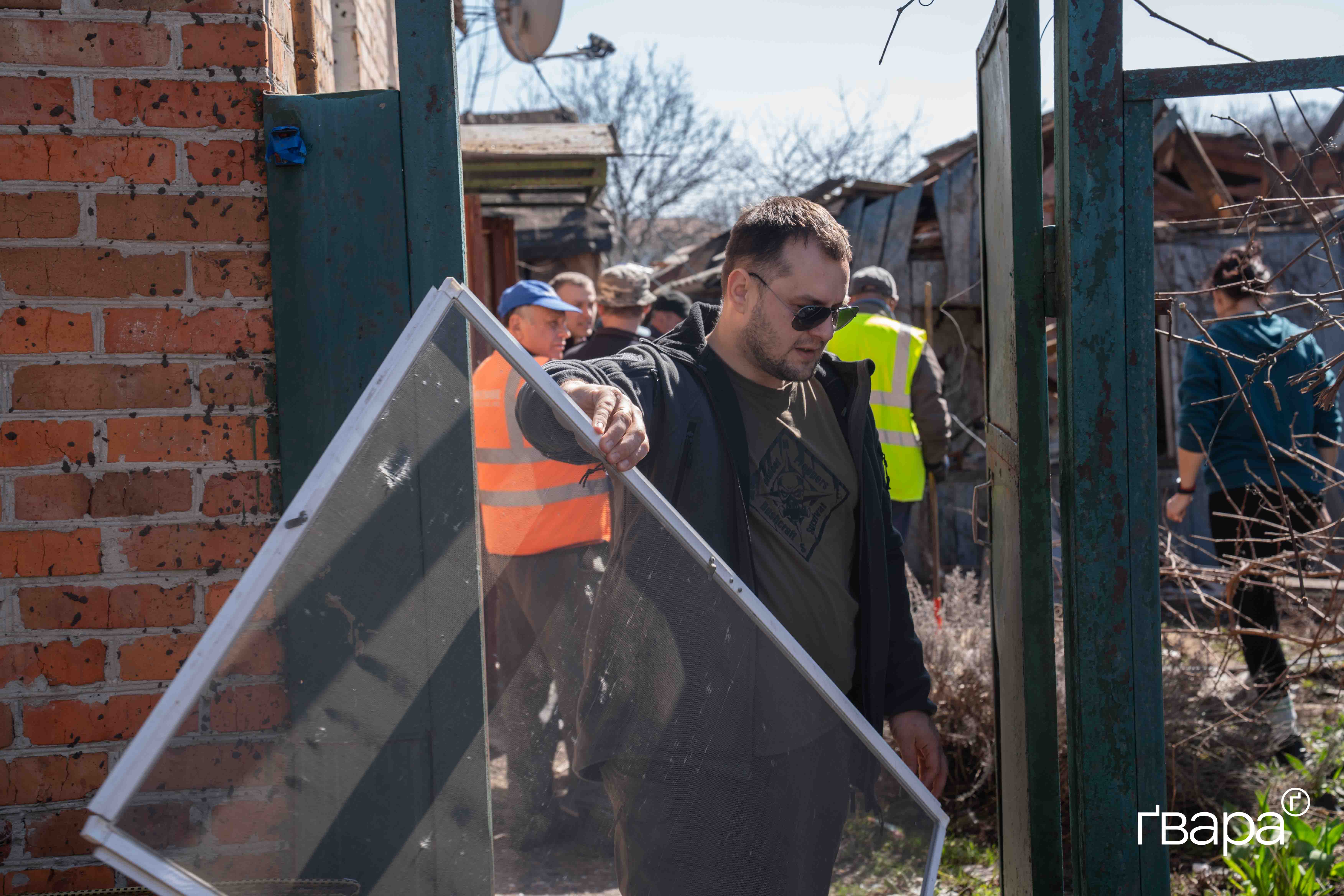 Наслідки обстрілу Холодногірського району Харкова 29 березня — фото