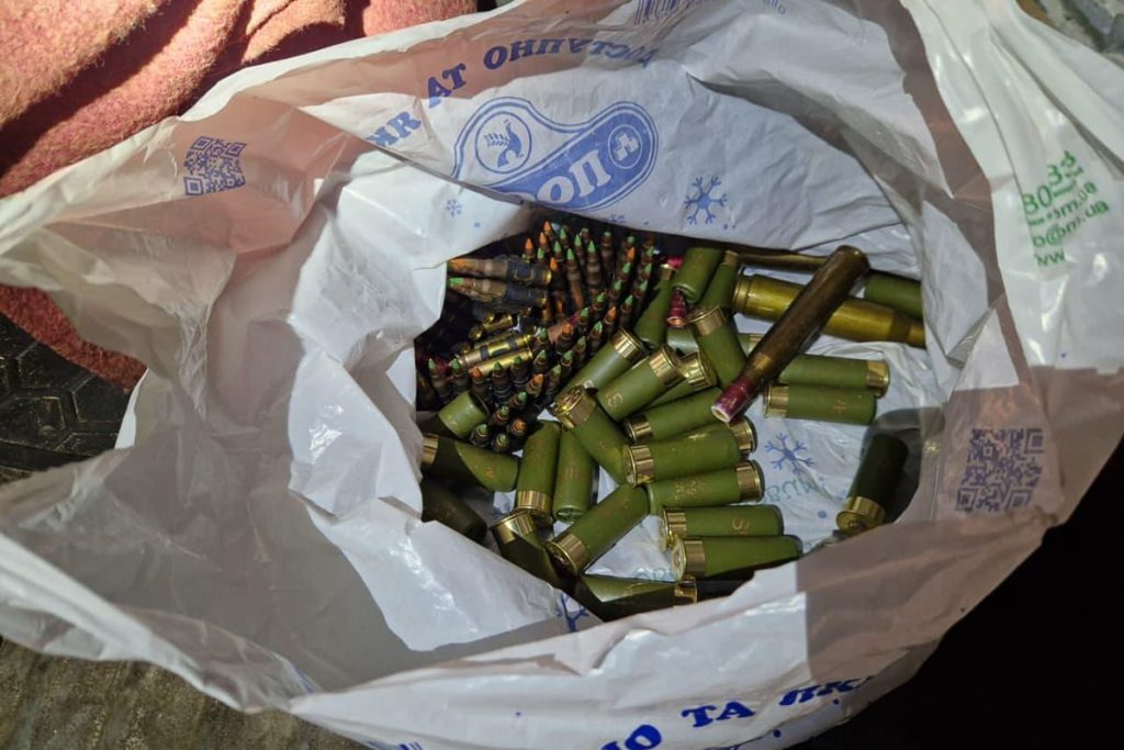 хотели ввезти оружие в Харькове