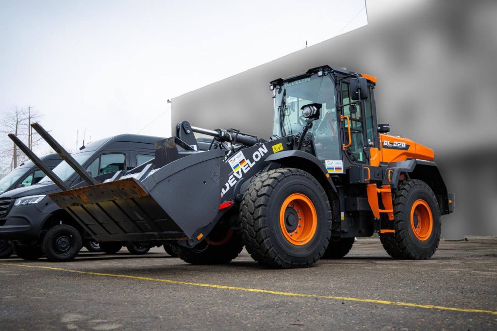 Транспорт для громад і районної адміністрації