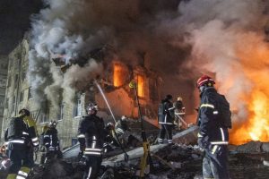 Вісім людей загинули через російські обстріли на Харківщині