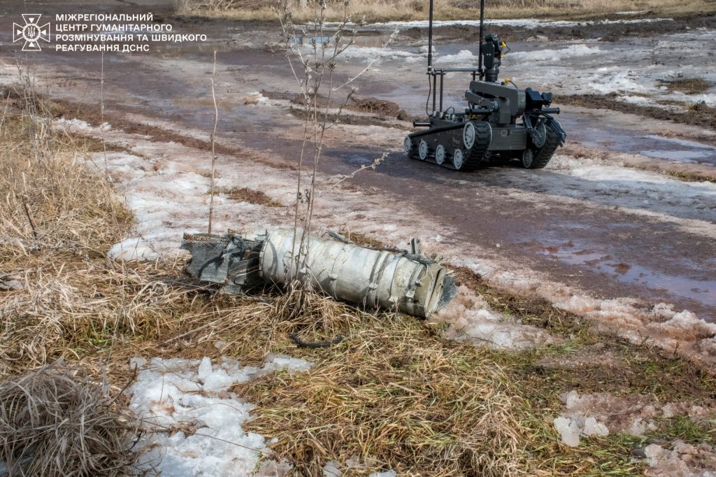 Боєприпаси, виявлені поруч із приватним сектором