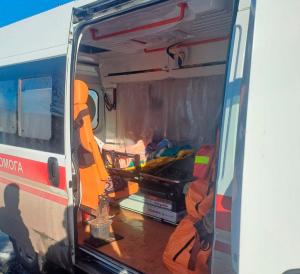 На Харківщині поліцейські евакуювали з прифронтового села дитину з інвалідністю