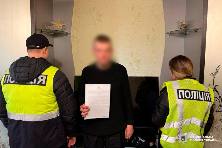 НПУ: у Харкові спіймали квартирного злодія, який виніс гроші, прикраси й телевізор