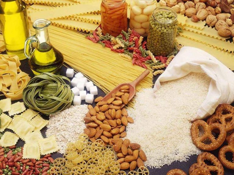 Ціни на крупи в Харкові: гречка й пшоно зросли майже на 50%, рис лишається стабільним