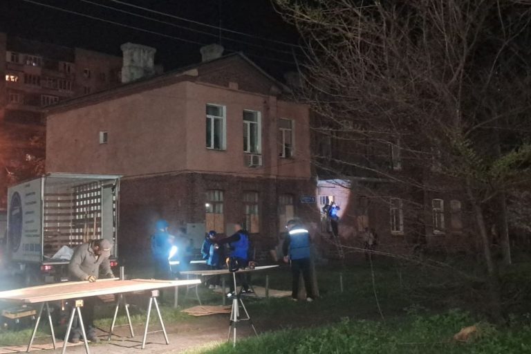 Увечері 20 квітня в Харкові внаслідок атаки БпЛА пошкоджено 19 будинків (фото)