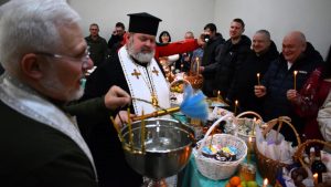 На Великдень архієпископ Митрофан звернувся до харків’ян із закликом не впадати у відчай (відео)