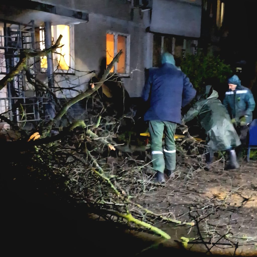 пошкодження після негоди в Харкові