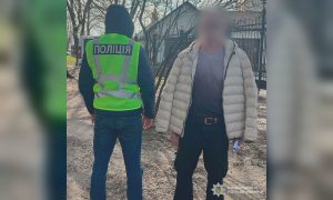 У Харкові затримали підозрюваного, який кидав гранати в ТЦ, стріляв і поранив ножем