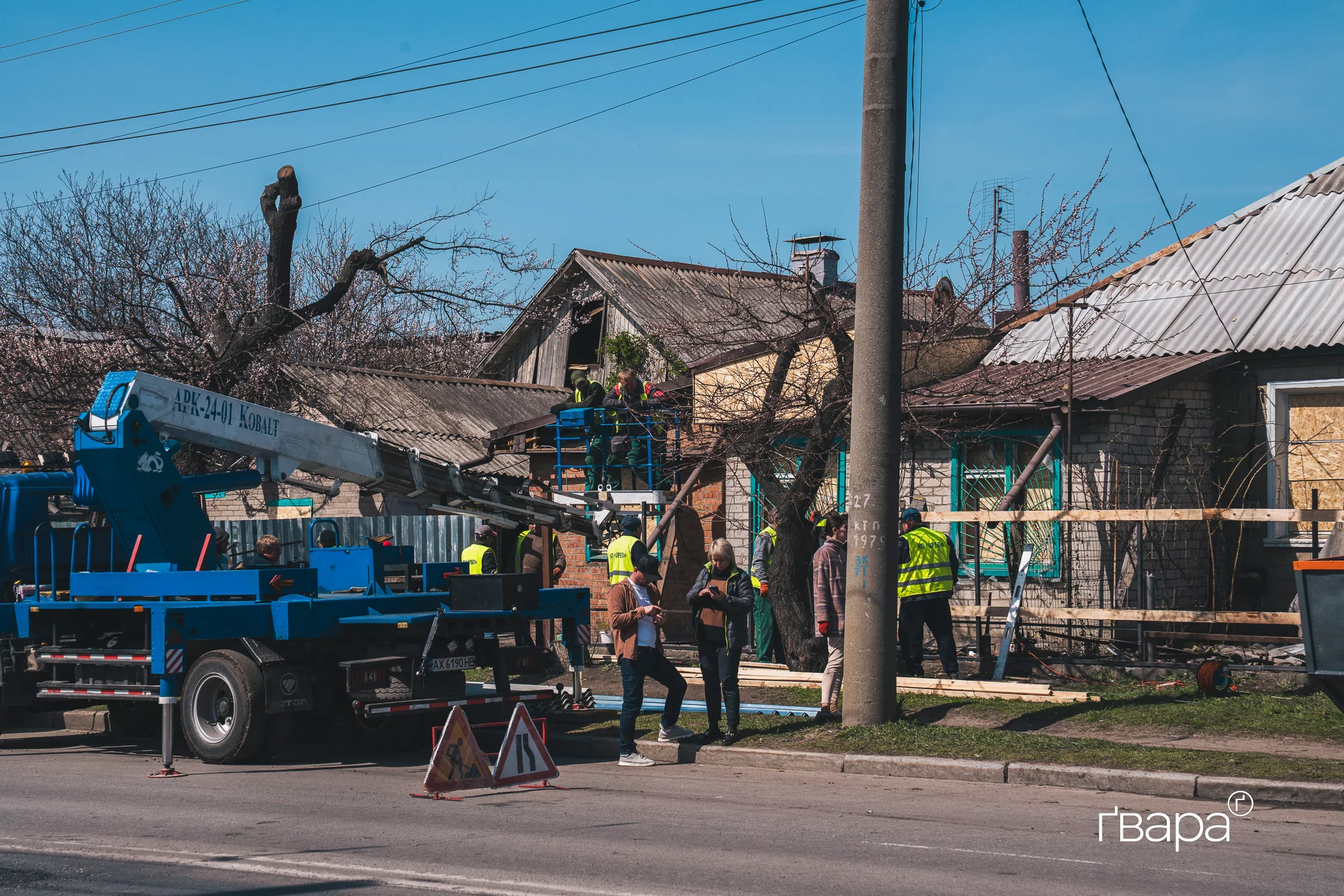 зображення до посту: «У мене вікна полетіли»: наслідки нічного обстрілу у Немишлянському районі Харкова — фото