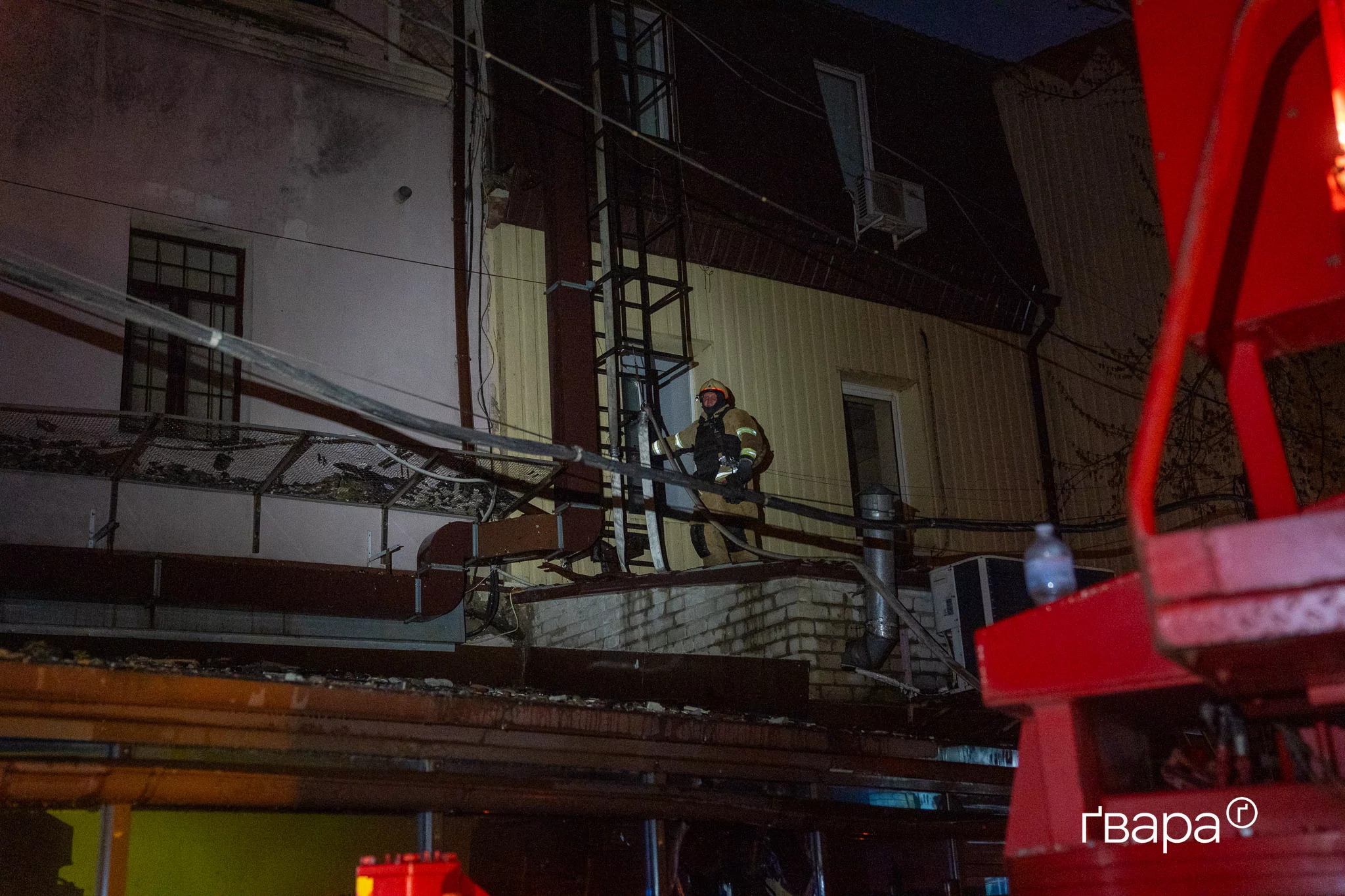 зображення до посту: Наслідки вечірнього удару по Основ’янському району Харкова — фото