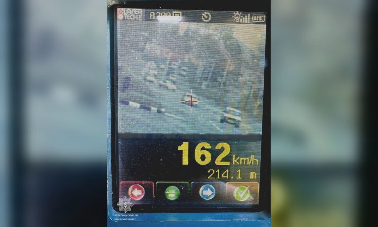 У Харкові TruCam зафіксував водія, який їхав понад 160 км/год