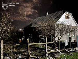 На Харківщині три особи, серед яких підлітки, поранені внаслідок атак російських БпЛА