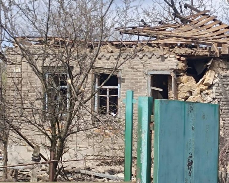 Російський дрон поцілив у село на Харківщині — троє поранених