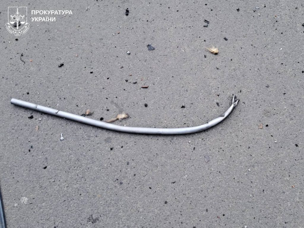 Наслідки обстрілу в Богодухові — зруйновані елементи інфраструктури