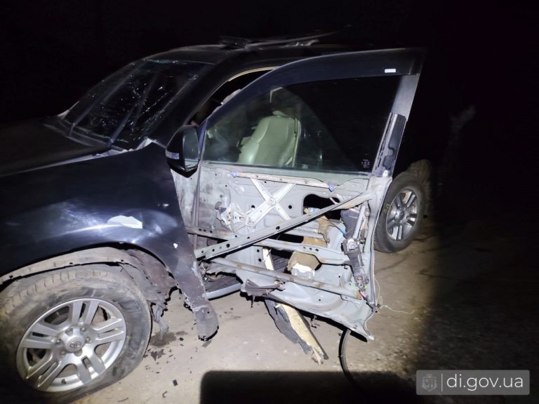 Автівку в Руській Лозовій під Харковом атакував FPV-дрон на оптоволокні (фото)