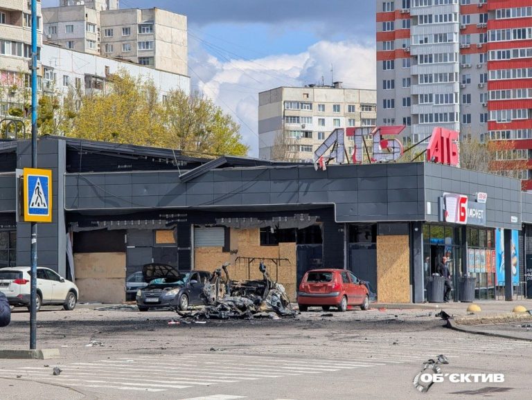 Підрив авто біля АТБ у Харкові: вранці прогримів ще один вибух, місце події огороджено