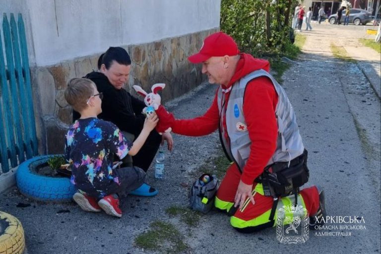 У Мерефі усувають наслідки ракетного удару — що вже відновлено