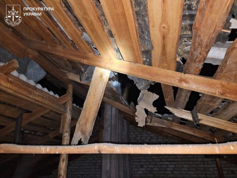 У Богодухові блискавка вдарила, постраждала 5-річна дівчинка