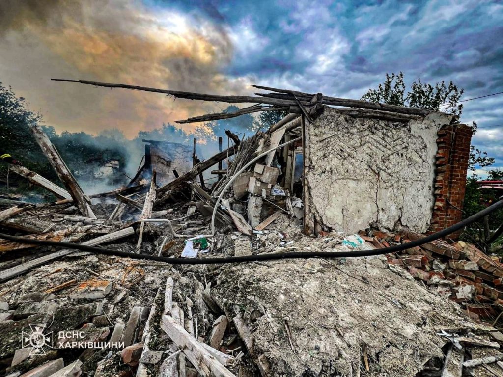 Пожежа в будинку на Харківщині через атаку БпЛА