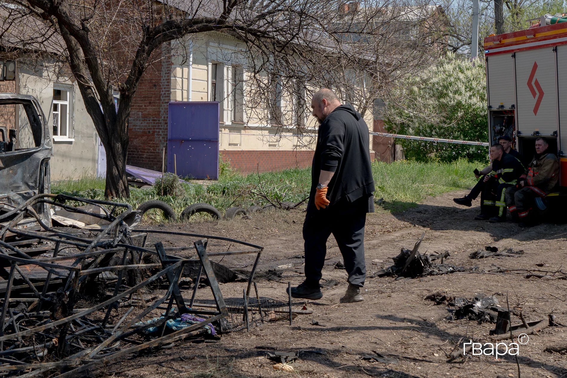 Наслідки російського удару по приватному сектору у Новобаварському районі