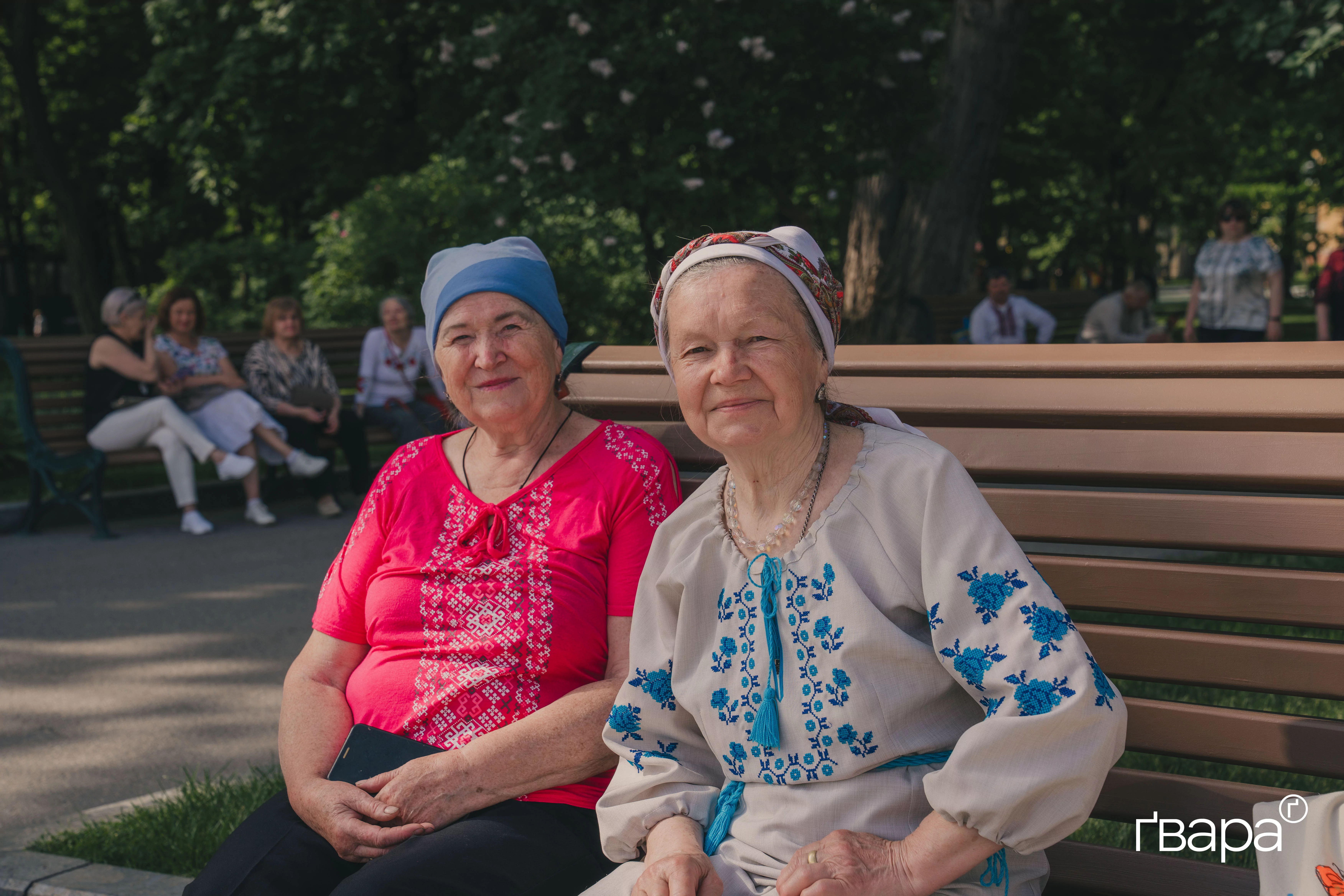 зображення до посту: «Це зв’язок з родом»: Харків’яни вийшли на ходу до Дня Вишиванки — фото
