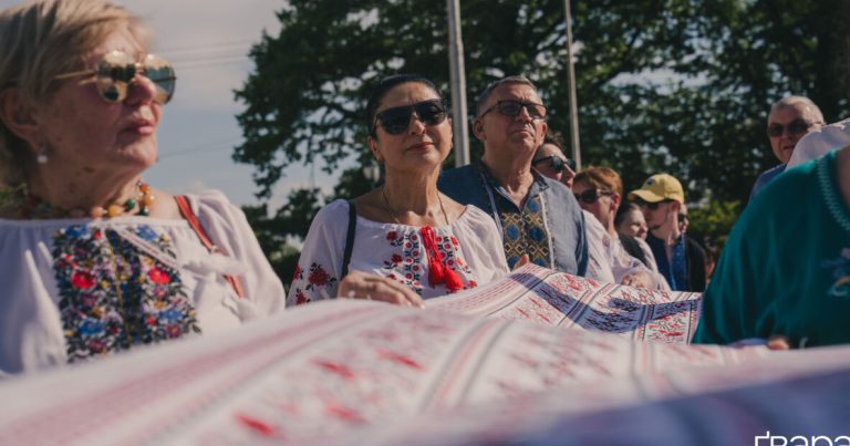 У Харкові відбулася яскрава хода вишиванок за участі містян — фото