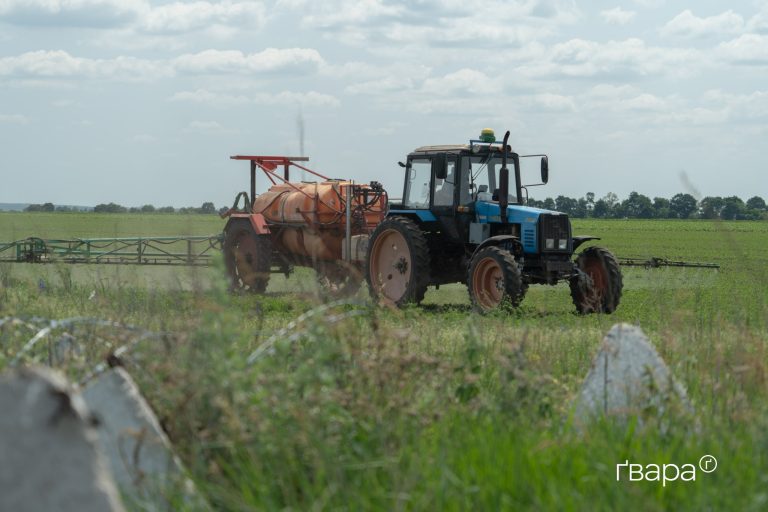 Трактор на Харківщині підірвався на боєприпасі — поранено чоловіка