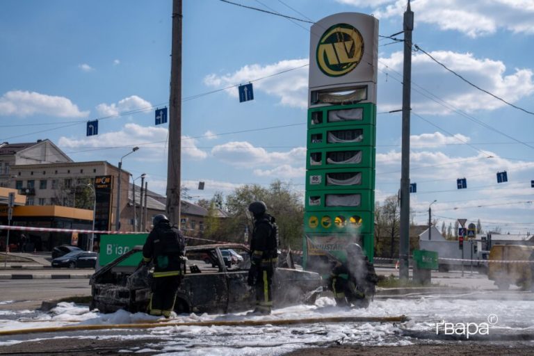 Терехов: за останні дні росіяни обстріляли вісім автозаправок у Харкові