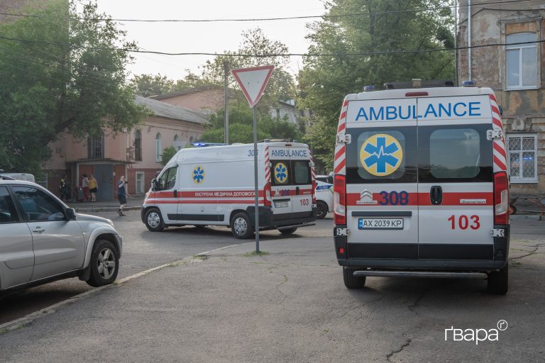 Після ракетного удару по Дергачах у лікарнях досі перебувають 17 постраждалих