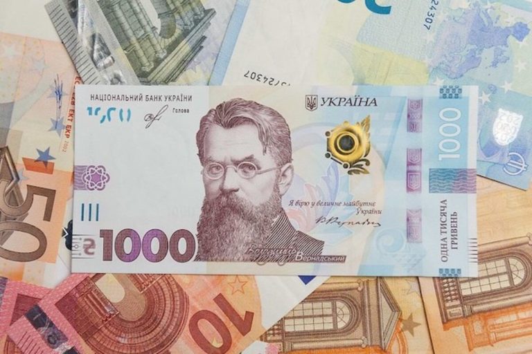 Дані статистики: середня заробітна плата в Харківській області досягла 24,2 тис. грн