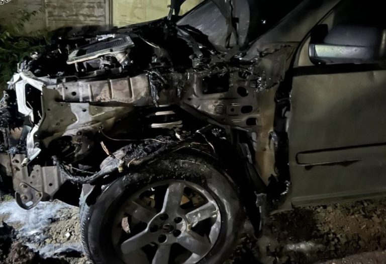 У Харкові затримали чоловіка, підозрюваного в підпалі військових автомобілів
