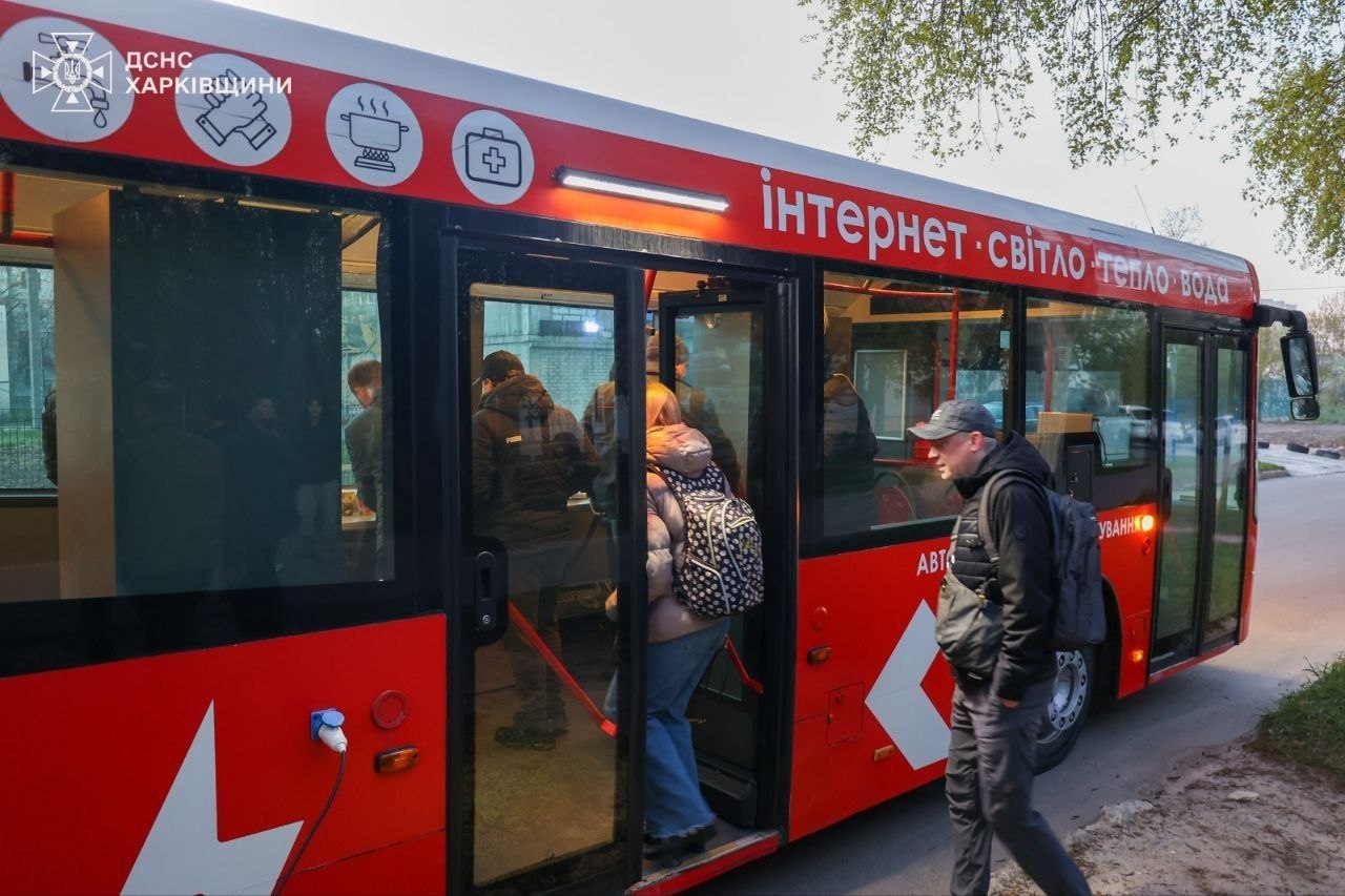 Наслідки прильоту дронів у Харкові 2 травня 2026 - фото