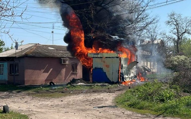 У Харкові під час ранкового обстрілу поранено двох людей