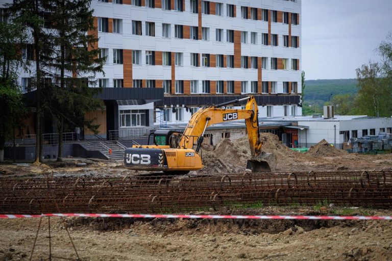 У дитячій лікарні Харкова облаштовують укриття та планують масштабний ремонт (фото)