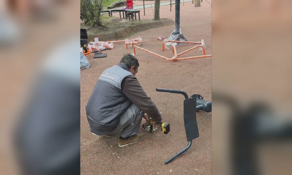 Повернення тренажерів на майданчик у Саржиному Яру