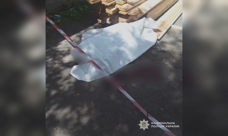 У Харкові 19-річний загинув після падіння з даху — подробиці від НПУ