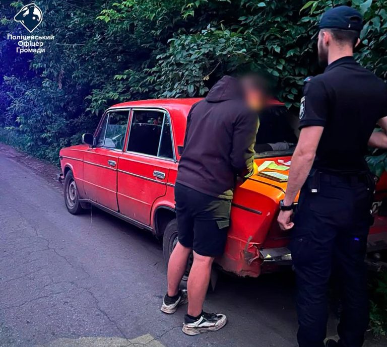 На Харківщині поліція затримала підлітка за кермом