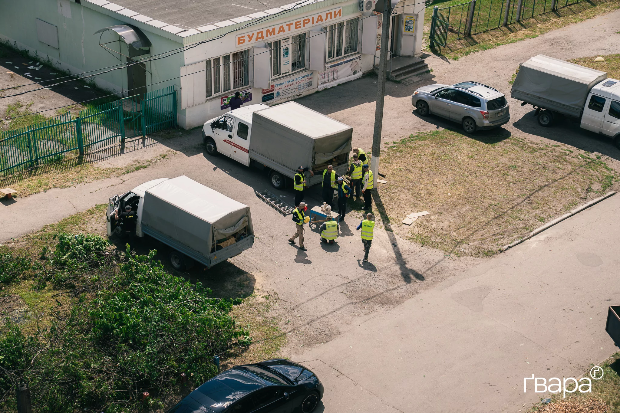 зображення до посту: Як виглядає місце влучання російського БпЛА у Слобідському районі Харкова — фото