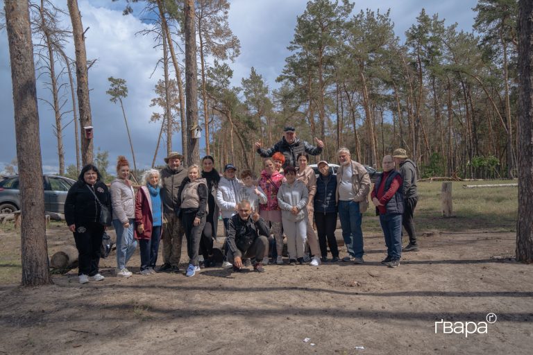 Активісти провели толоку в Основ’янському лісі Харкова
