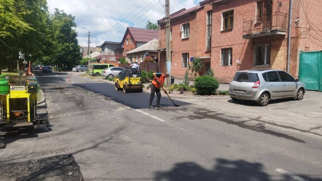 Дорожні роботи на вулицях міста, фото Харківська міськрада