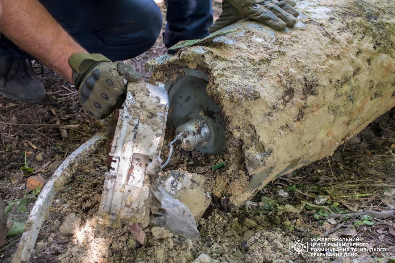 Бомбу знешкодили у Дергачах