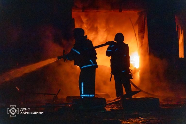 Ще одна атака на АЗС: вночі росіяни двічі обстріляли громаду під Харковом (фото)