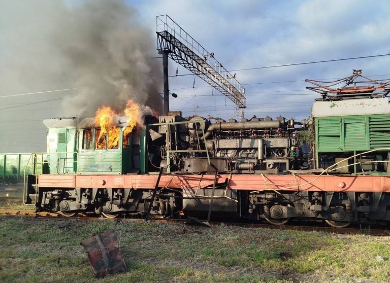 На Харківщині російські безпілотники завдали удару по залізничній інфраструктурі — є поранені